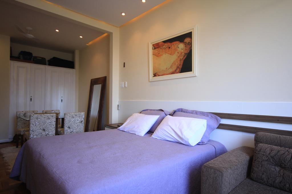 Assis 801 Apartamento *